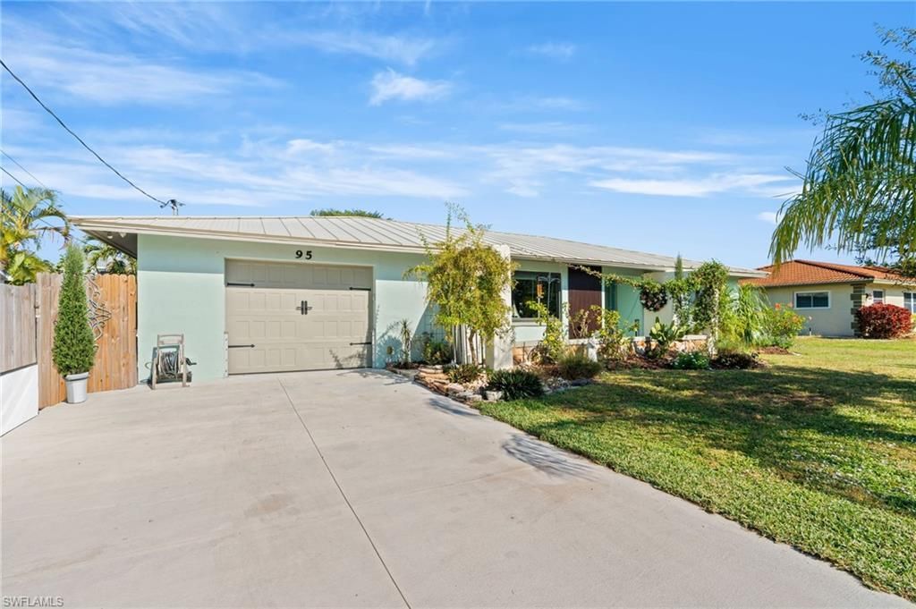 95 Cardinal Dr, North Fort Myers, FL 33917 Main Photo