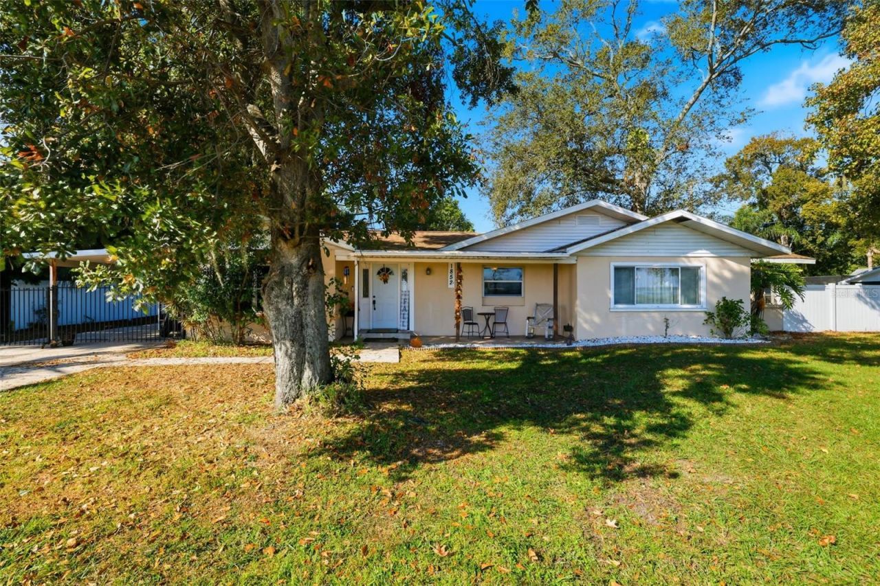 1852 W Lake Parker Drive, Lakeland, FL 33805 Photo