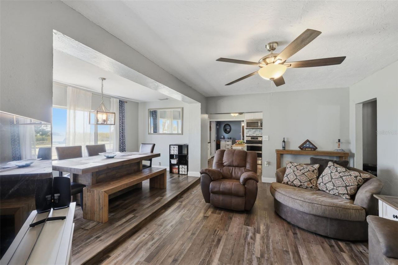 1852 W Lake Parker Drive, Lakeland, FL 33805 Photo