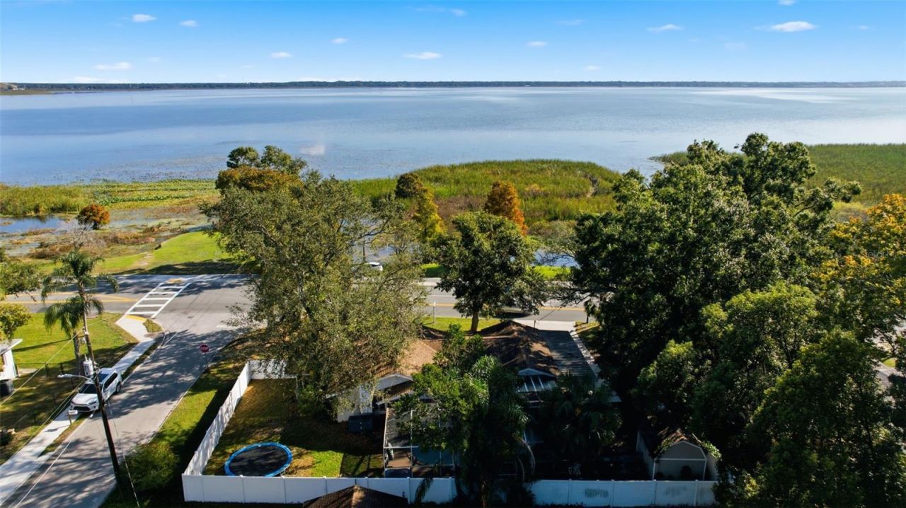 1852 W Lake Parker Drive, Lakeland, FL 33805 Photo