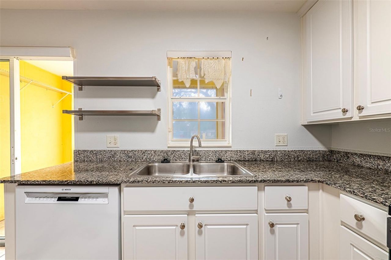 170 Coquina Bay Drive, Saint Petersburg, FL 33705 Photo