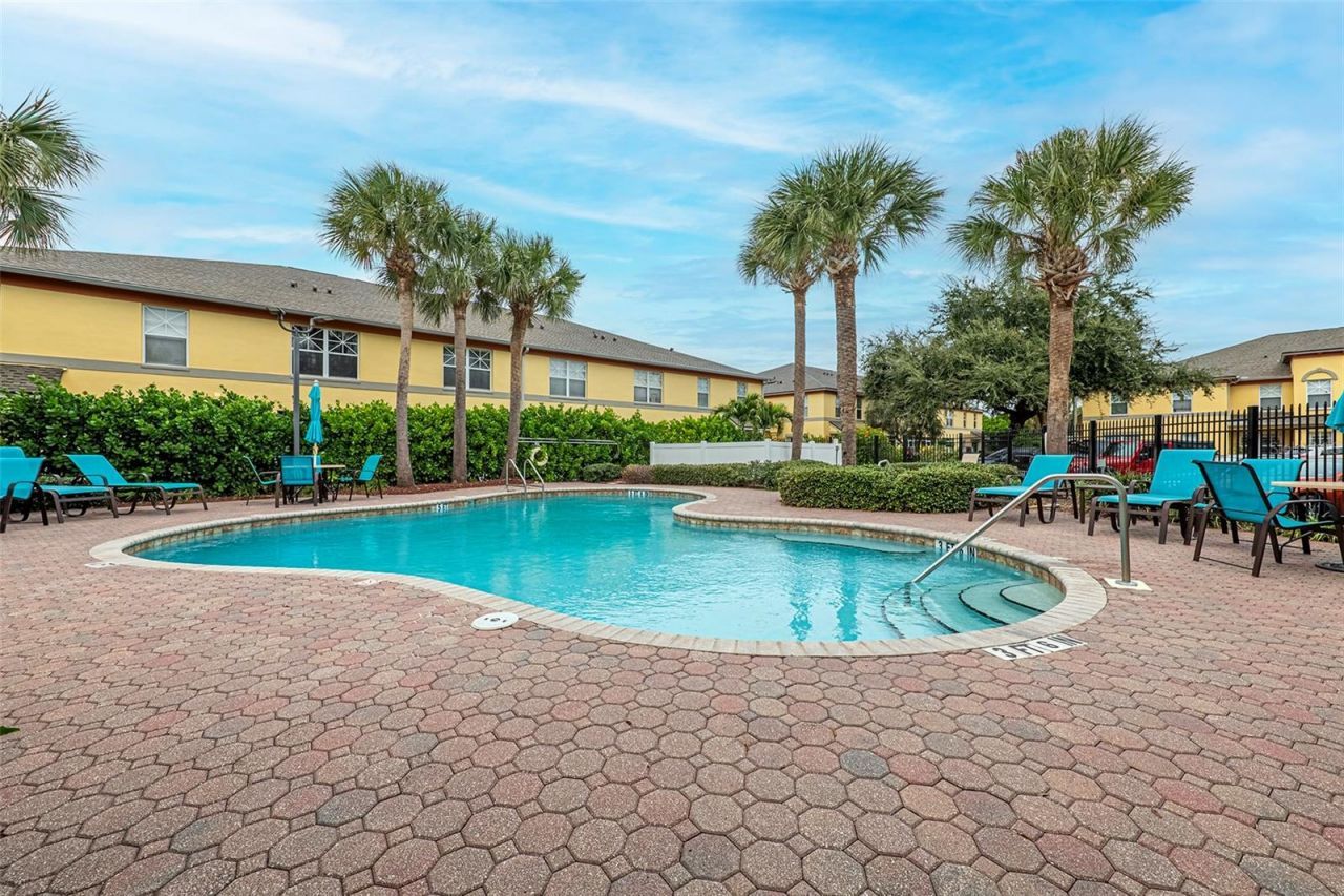 170 Coquina Bay Drive, Saint Petersburg, FL 33705 Photo