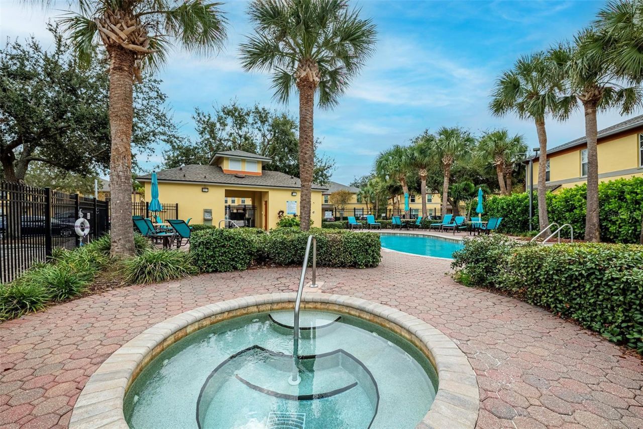 170 Coquina Bay Drive, Saint Petersburg, FL 33705 Photo