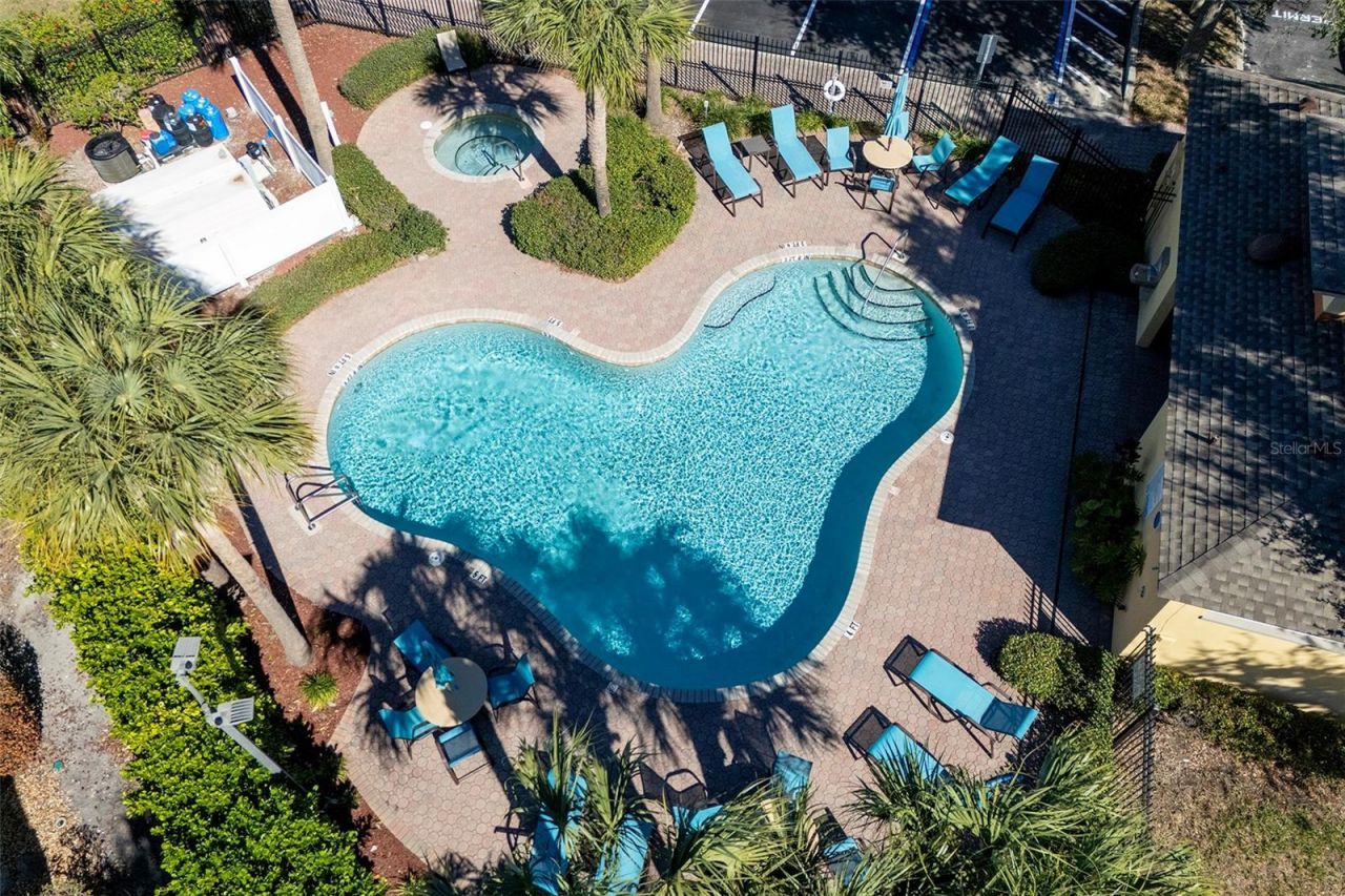 170 Coquina Bay Drive, Saint Petersburg, FL 33705 Photo