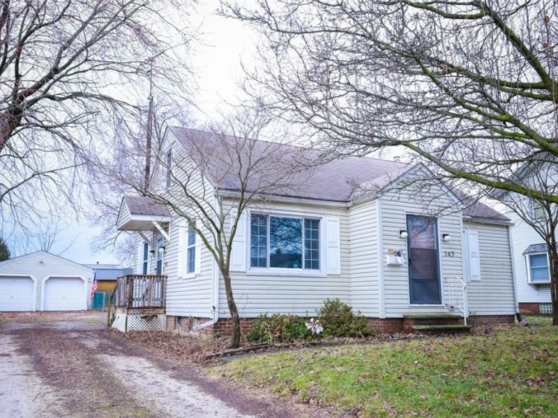 145 Mount Marie Avenue NW, Canton, OH 44708 Photo 2