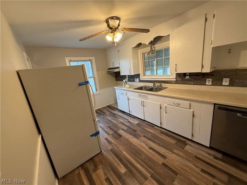 145 Mount Marie Avenue NW, Canton, OH 44708 Photo 8