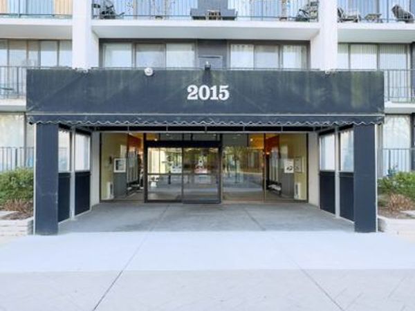 2015 S Finley Road, Unit 812, Lombard, IL 60148