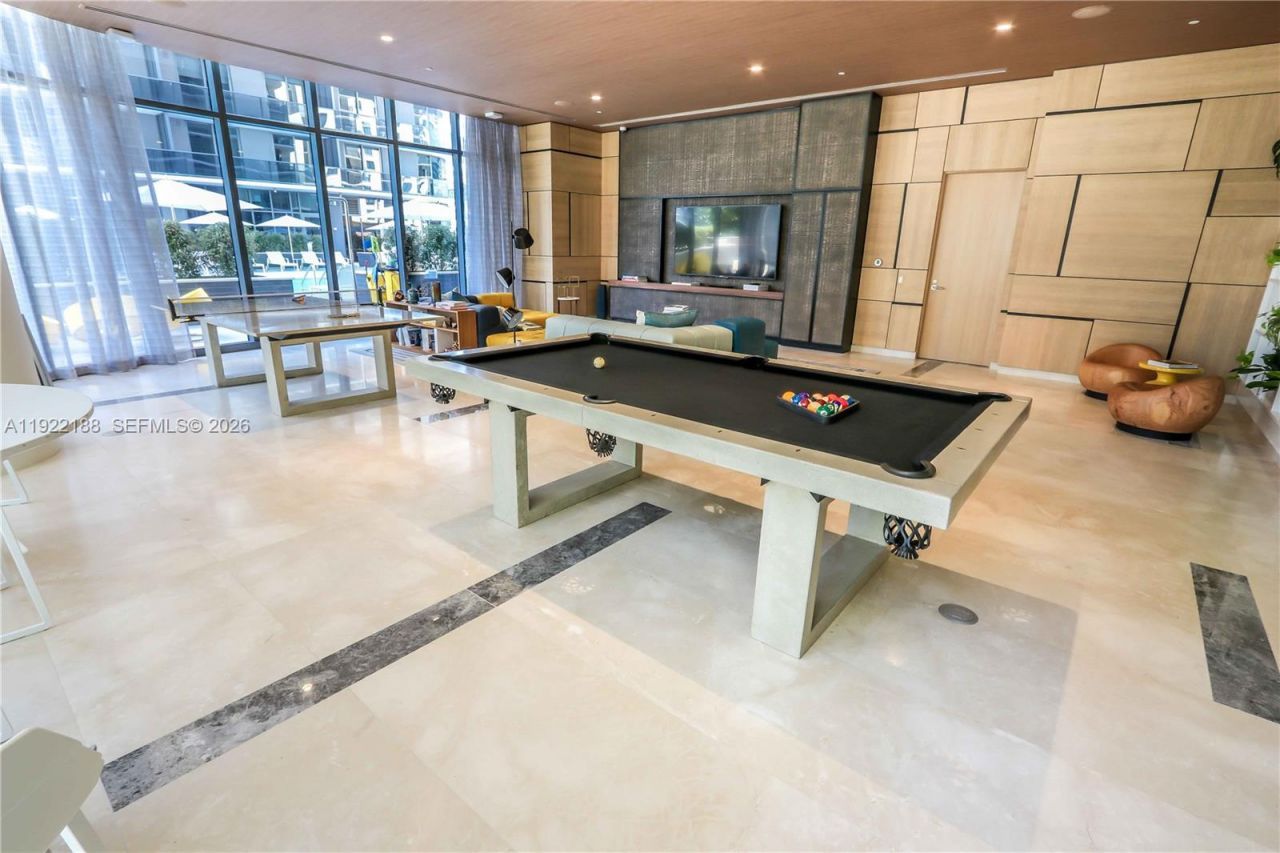 45 SW 9th St, Unit 2201, Miami, FL 33130 Photo