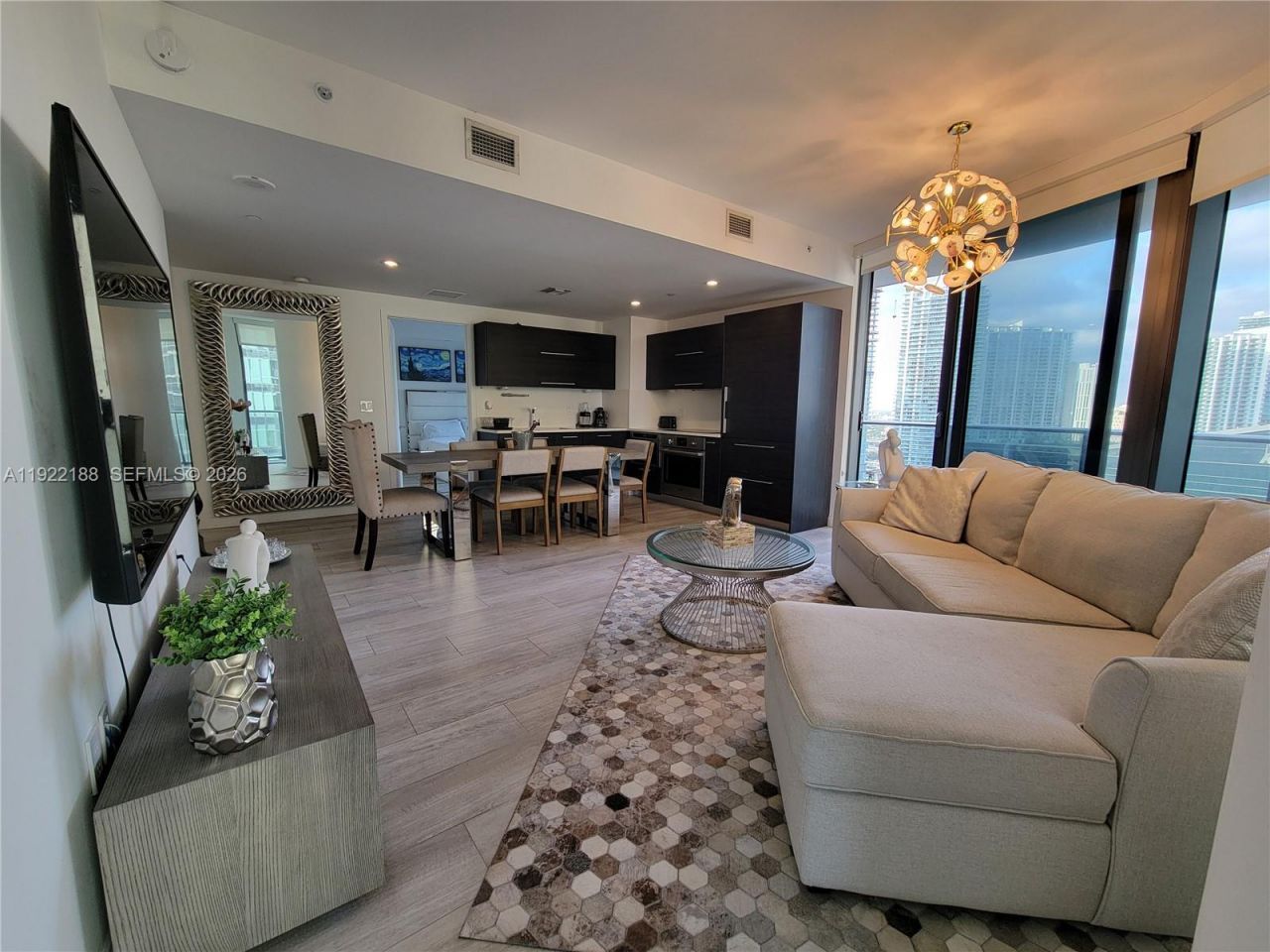 45 SW 9th St, Unit 2201, Miami, FL 33130 Photo