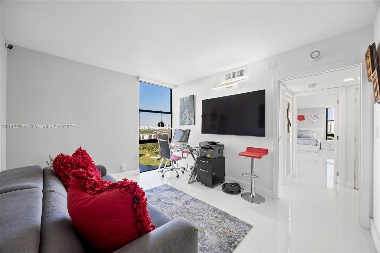 20379 W Country Club Dr, Unit 1533, Aventura, FL 33180 Photo