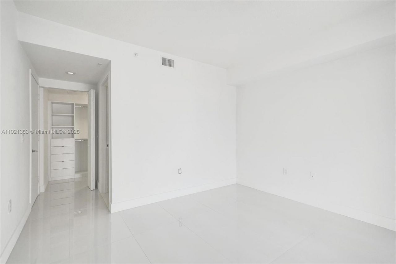 330 Sunny Isles Blvd, Unit 5-805, Sunny Isles Beach, FL 33160 Photo