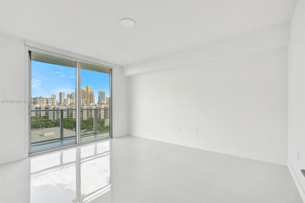 330 Sunny Isles Blvd, Unit 5-805, Sunny Isles Beach, FL 33160 Photo