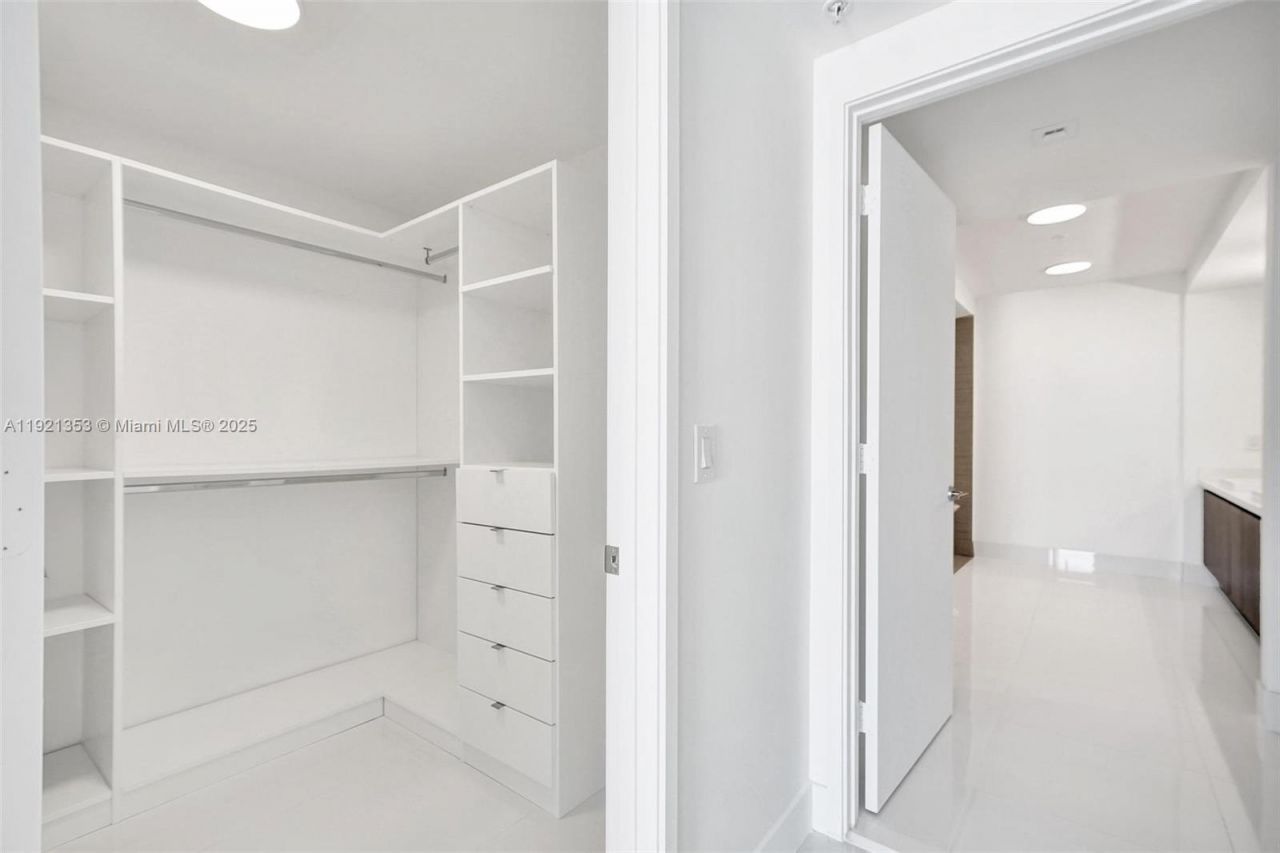 330 Sunny Isles Blvd, Unit 5-805, Sunny Isles Beach, FL 33160 Photo