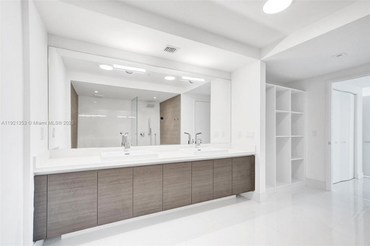 330 Sunny Isles Blvd, Unit 5-805, Sunny Isles Beach, FL 33160 Photo