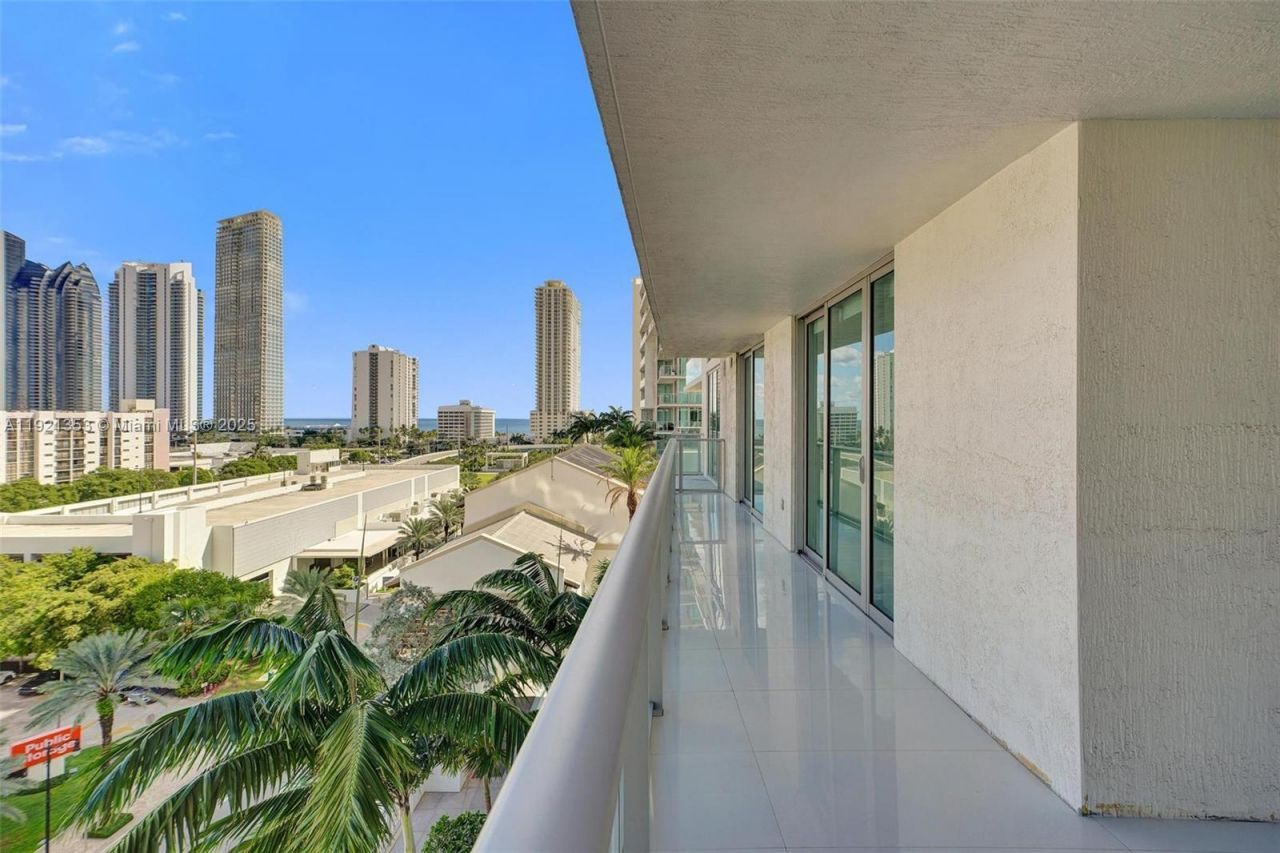 330 Sunny Isles Blvd, Unit 5-805, Sunny Isles Beach, FL 33160 Photo