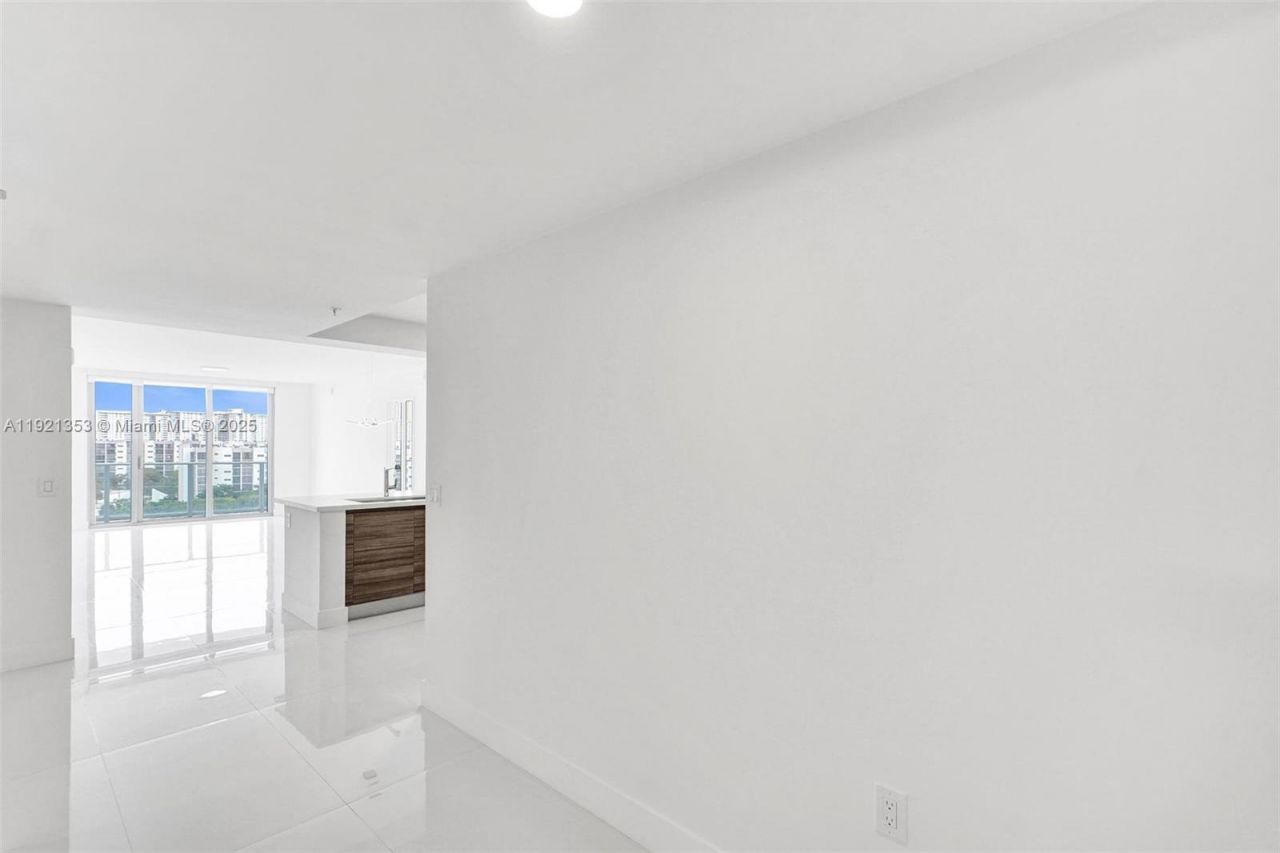 330 Sunny Isles Blvd, Unit 5-805, Sunny Isles Beach, FL 33160 Photo
