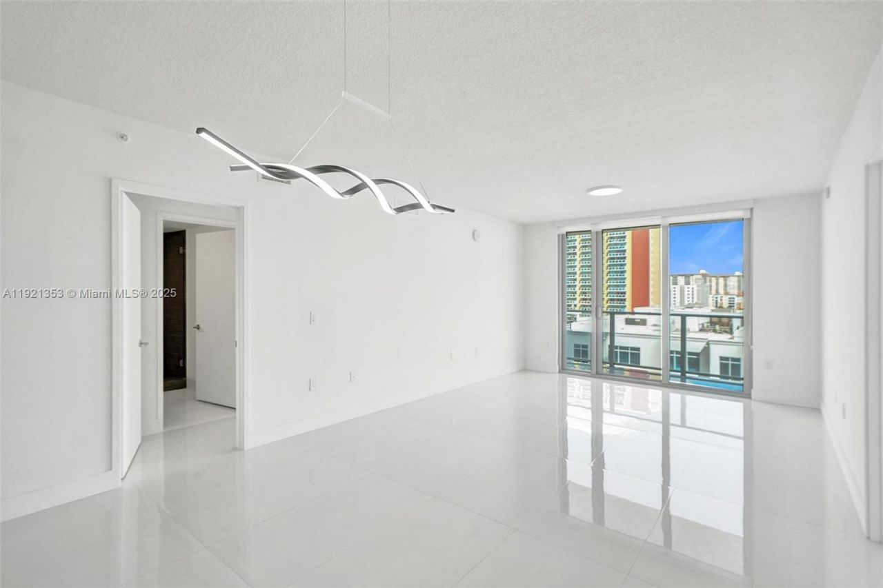330 Sunny Isles Blvd, Unit 5-805, Sunny Isles Beach, FL 33160 Photo