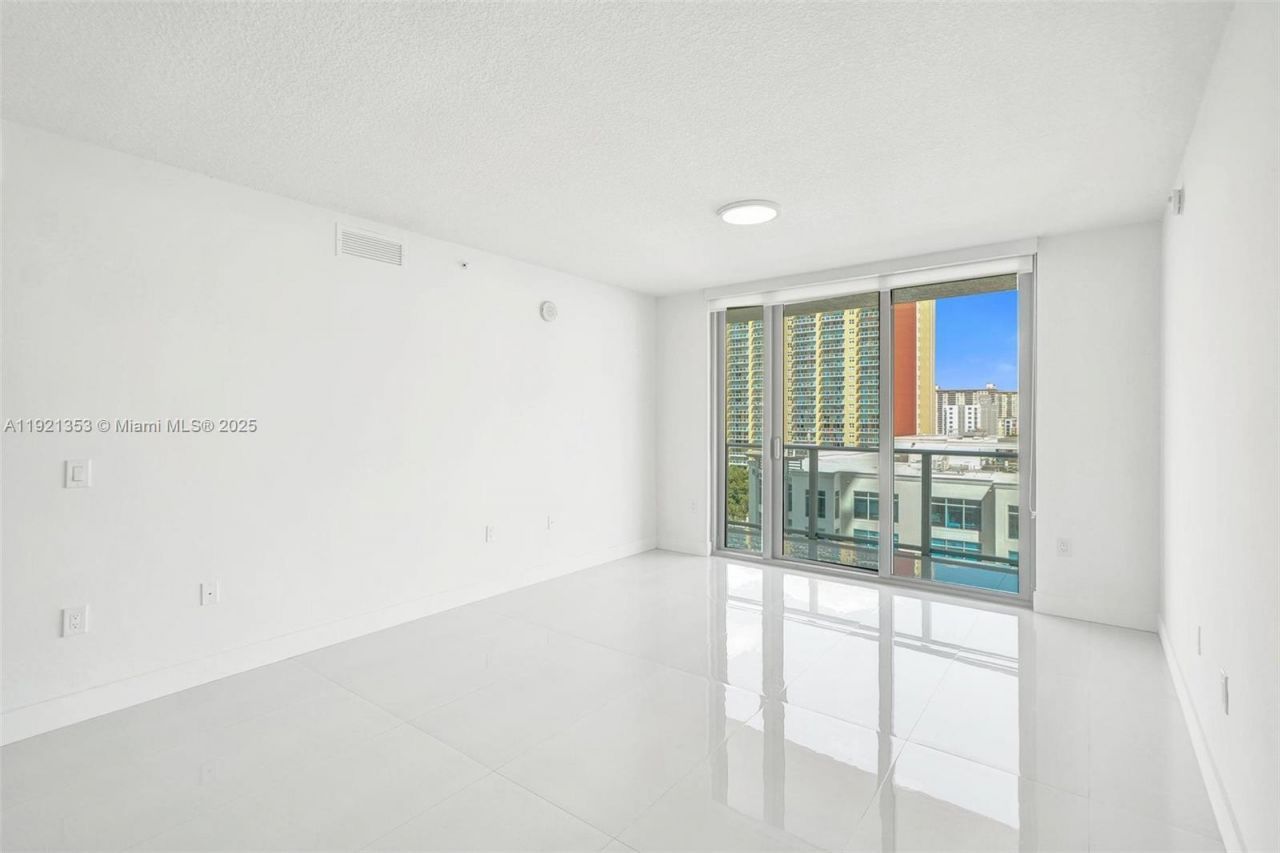 330 Sunny Isles Blvd, Unit 5-805, Sunny Isles Beach, FL 33160 Photo