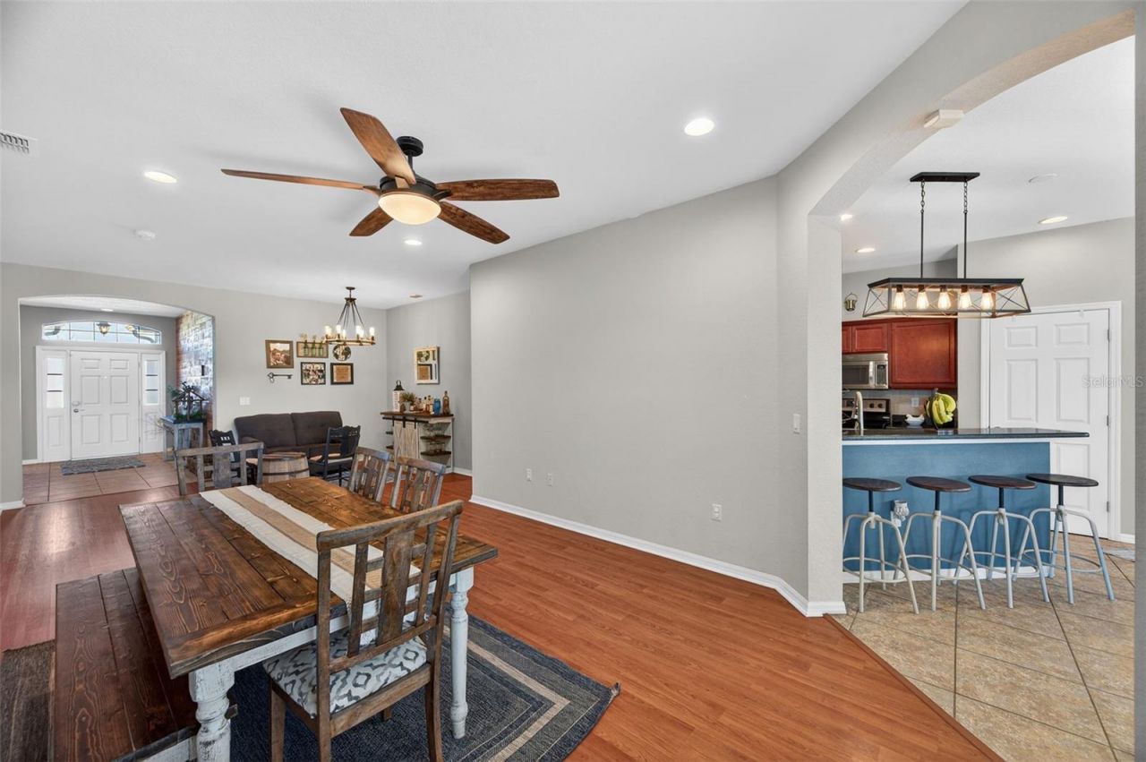 4645 Executive Meadows Drive, Plant City, FL 33567 Photo