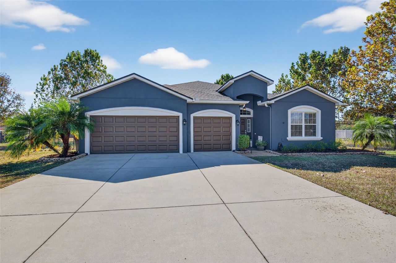 4645 Executive Meadows Drive, Plant City, FL 33567 Photo