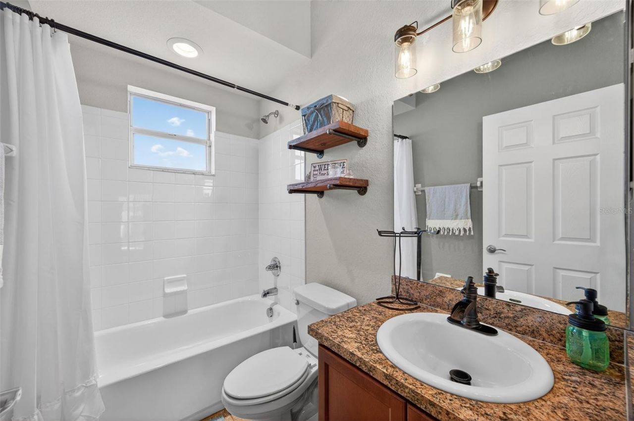 4645 Executive Meadows Drive, Plant City, FL 33567 Photo