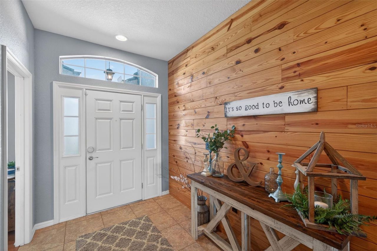 4645 Executive Meadows Drive, Plant City, FL 33567 Photo