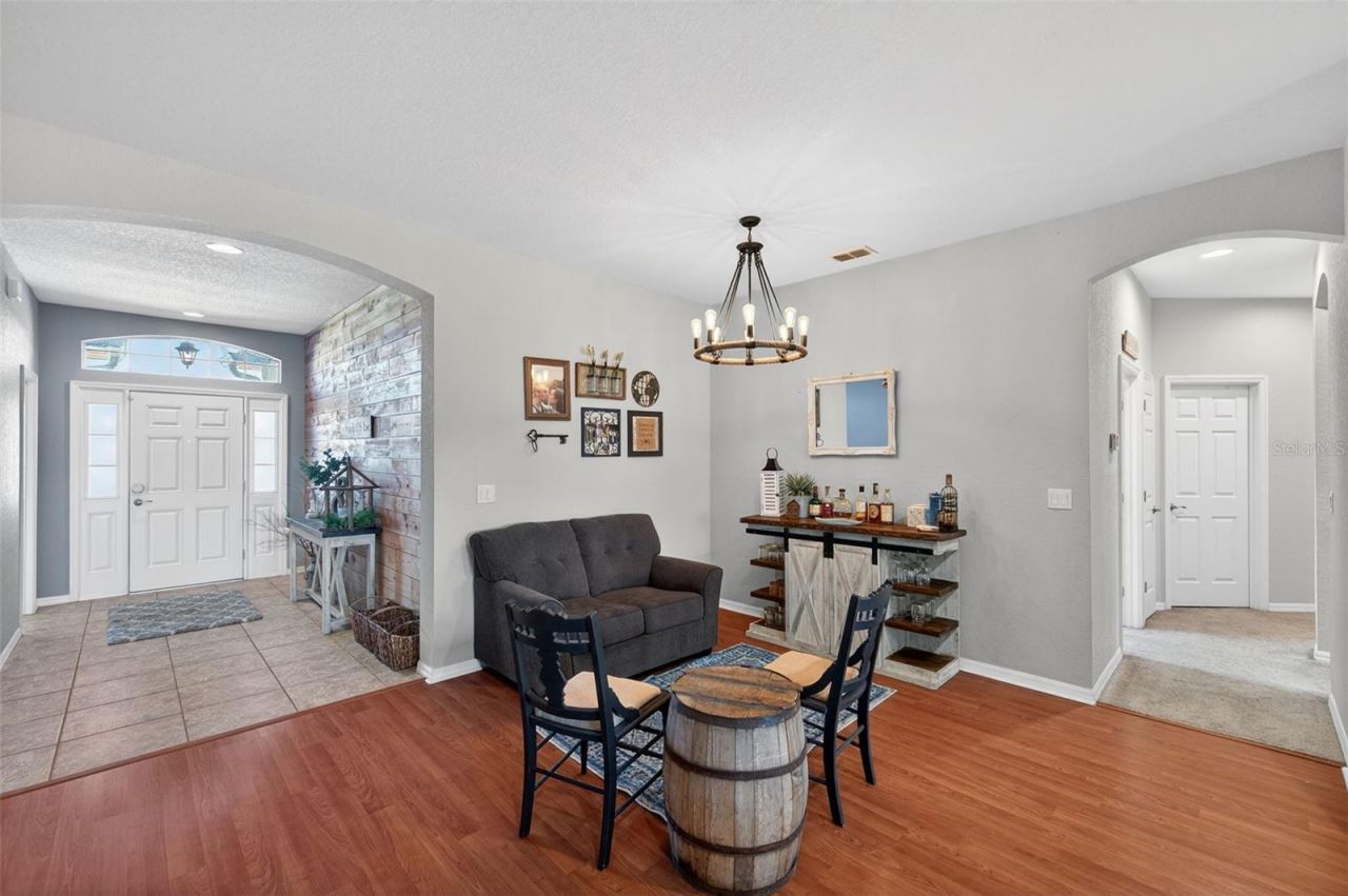 4645 Executive Meadows Drive, Plant City, FL 33567 Photo