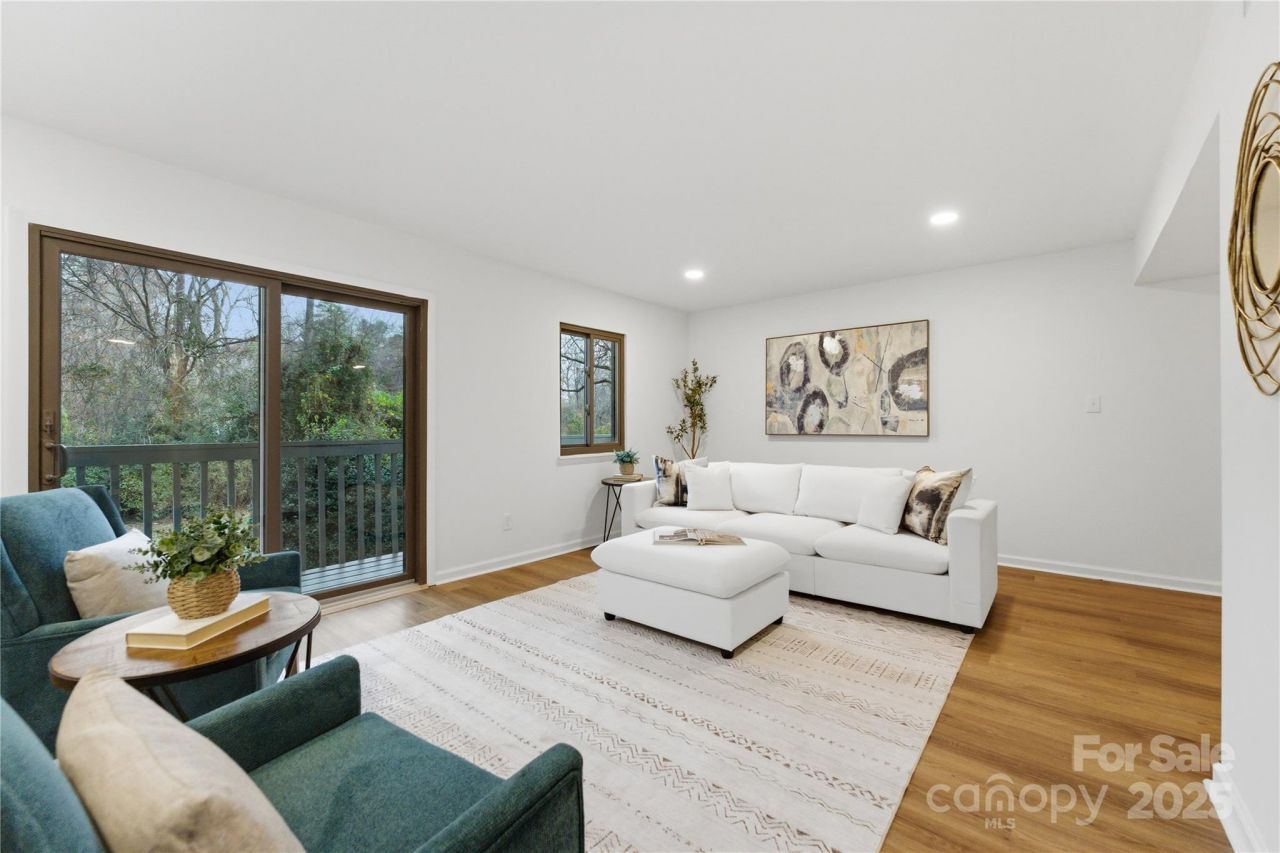 3655 Maple Glenn Lane, Charlotte, NC 28226 Main Photo