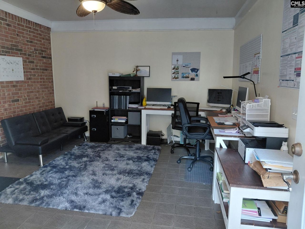 110 Brook Valley Drive Photo 5