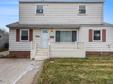 23020 Avon Street, St. Clair Shores, MI 48082