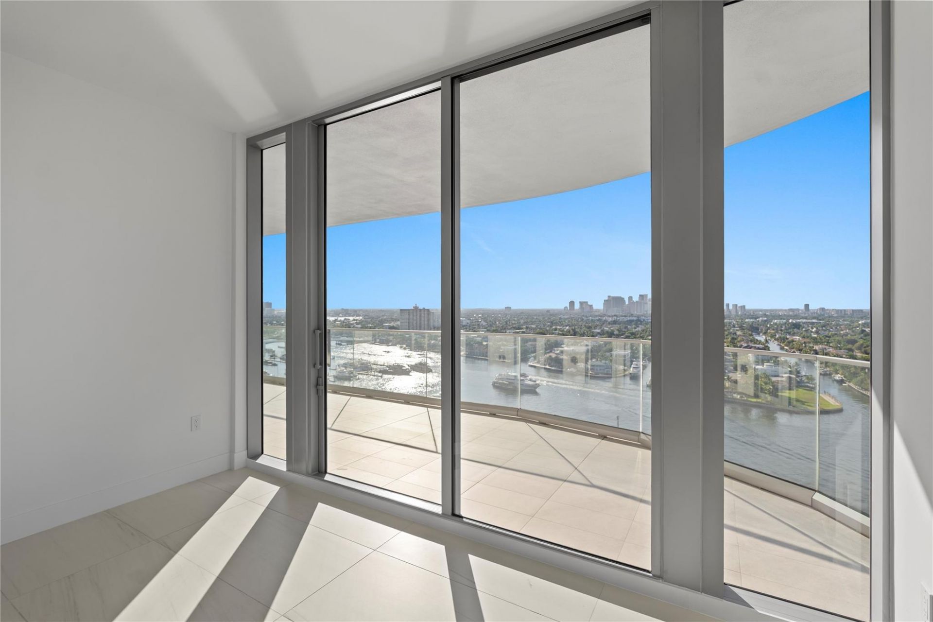 153 N Seabreeze Boulevard, Unit 1704S, Fort Lauderdale, FL 33304 Photo