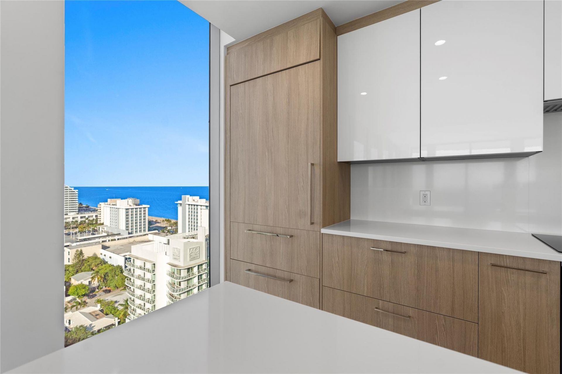 153 N Seabreeze Boulevard, Unit 1704S, Fort Lauderdale, FL 33304 Photo
