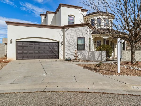 8423 Rising Star Place NE, Albuquerque, NM 87122