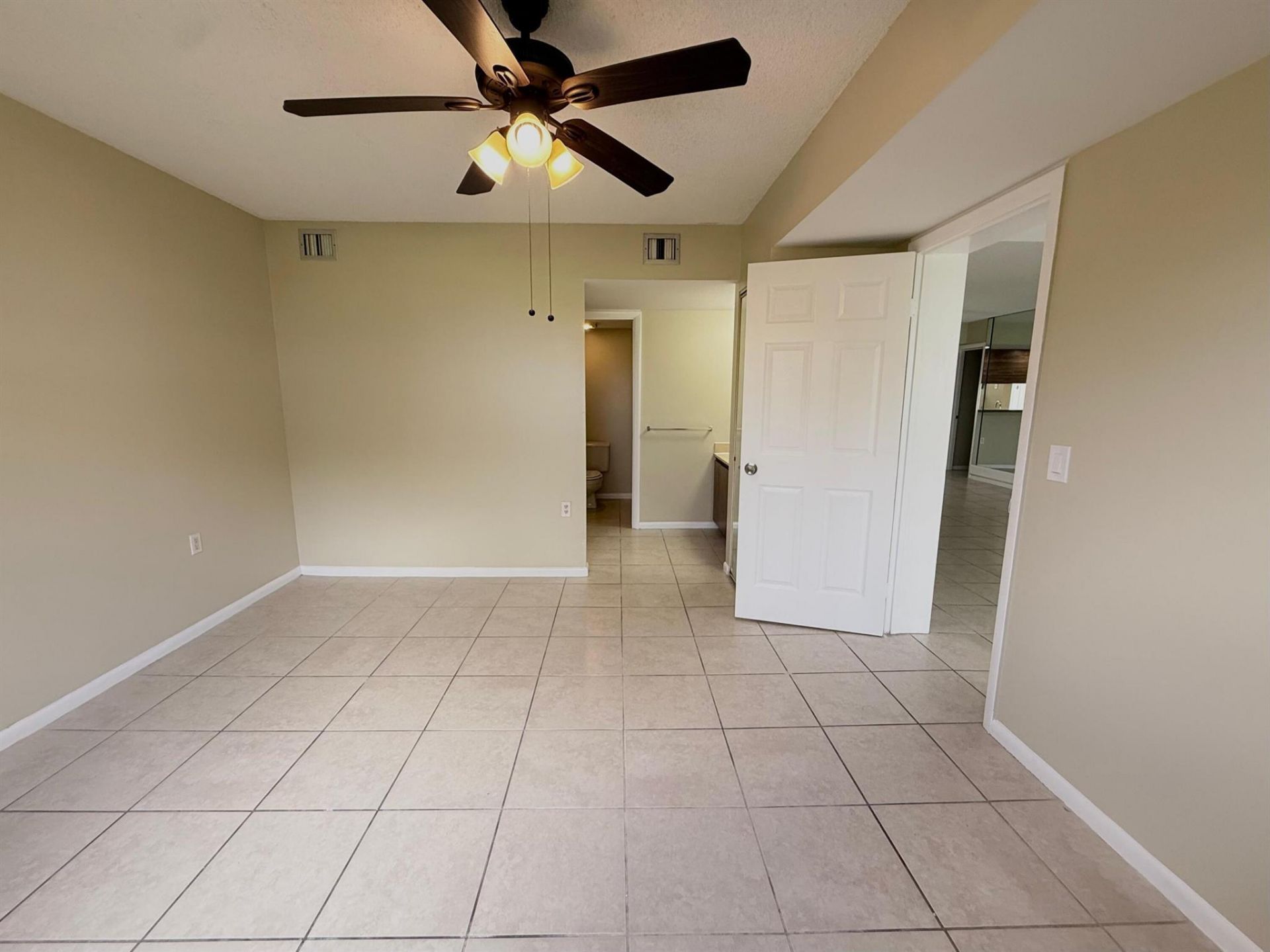 3515 Village Boulevard, Unit 202, West Palm Beach, FL 33409 Photo