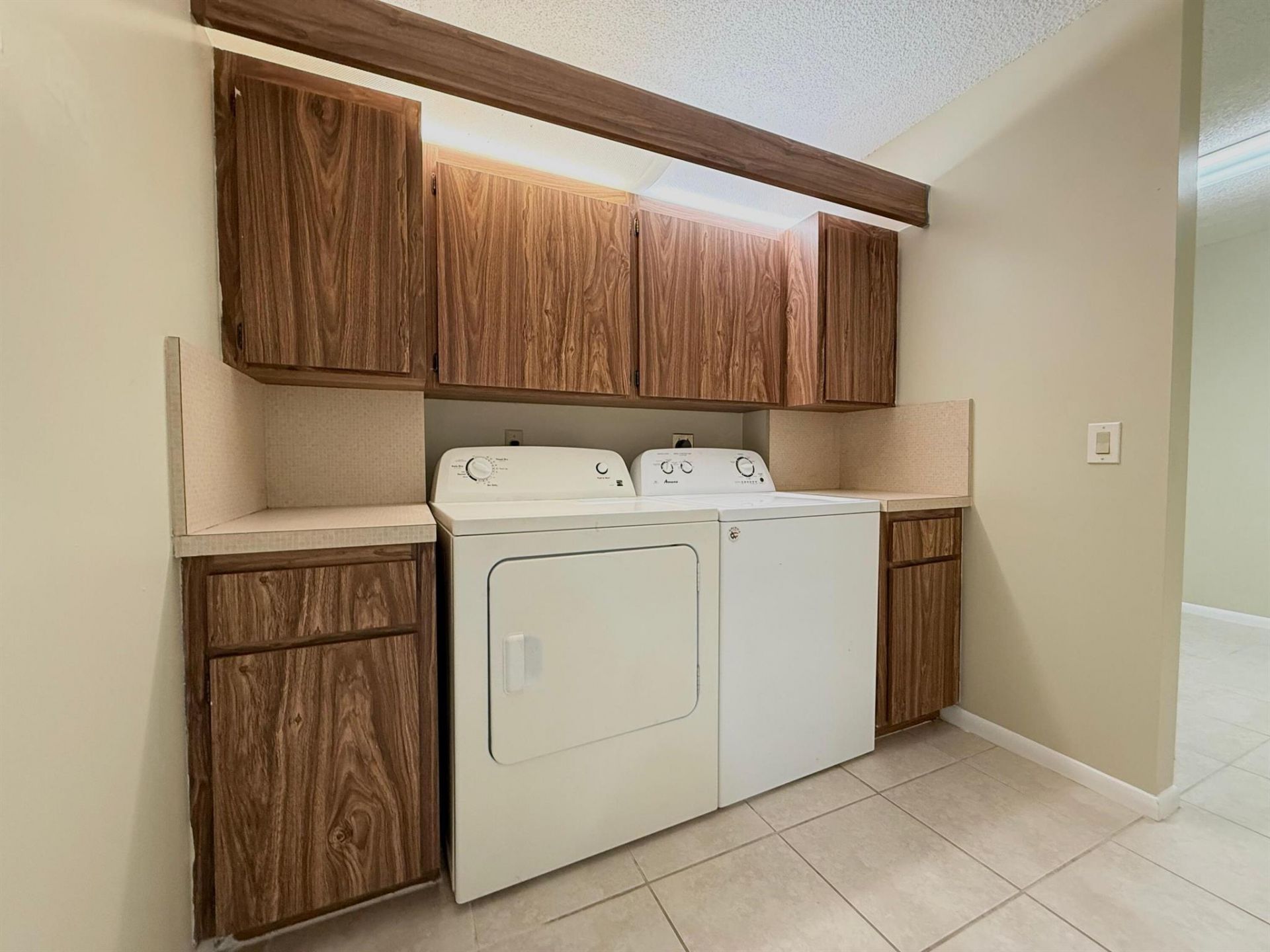 3515 Village Boulevard, Unit 202, West Palm Beach, FL 33409 Photo