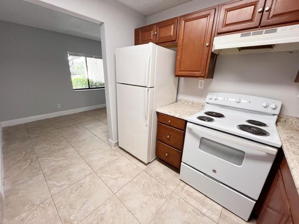 1106 Meadows Circle, Boynton Beach, FL 33436