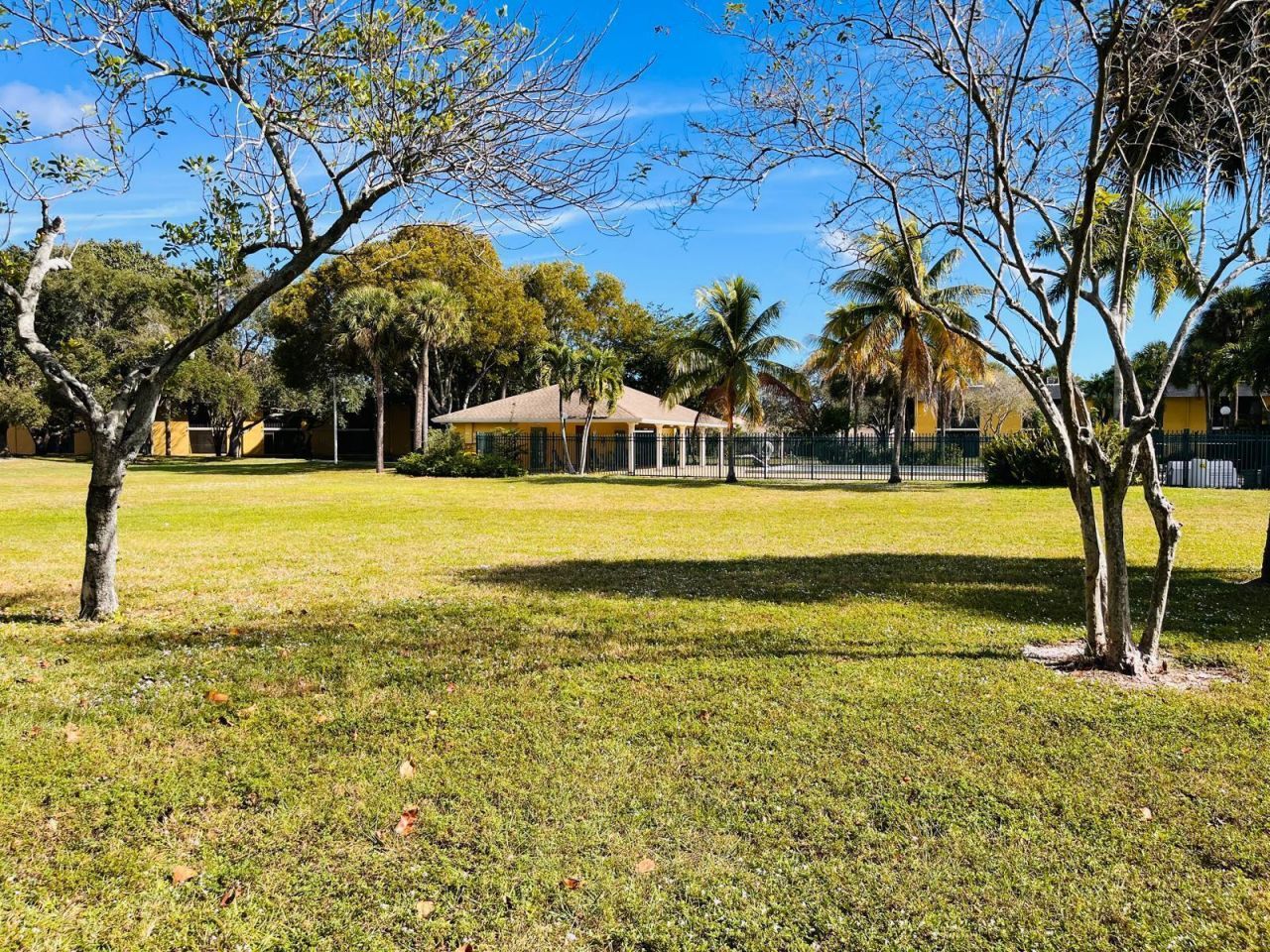 1106 Meadows Circle, Boynton Beach, FL 33436 Photo