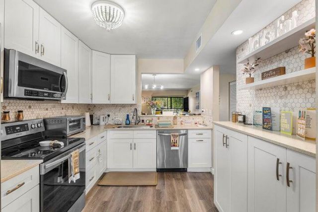 10110 Cedar Point Boulevard, Unit 203, Boynton Beach, FL 33437 Photo