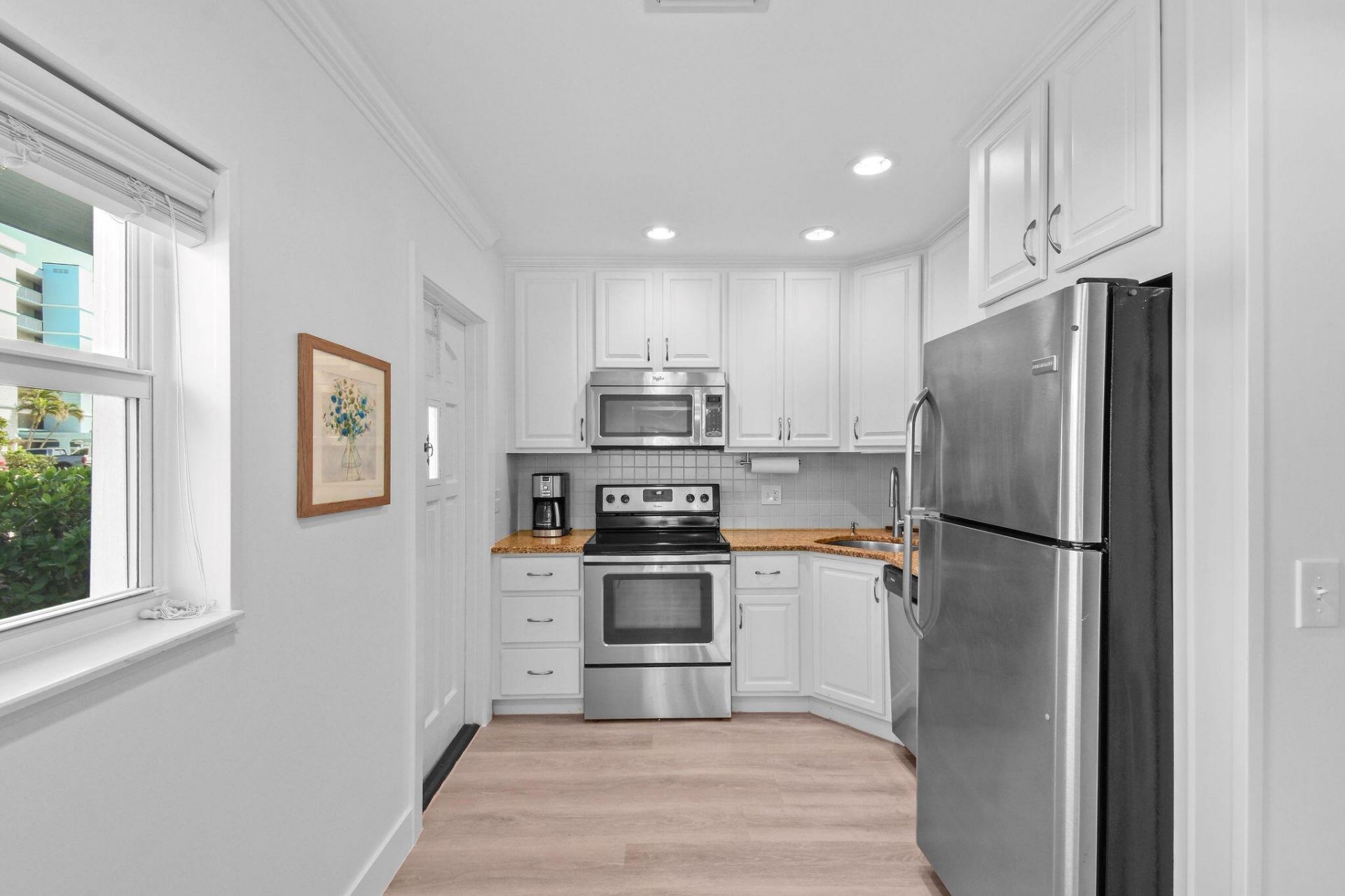 941 Ocean Drive, Juno Beach, FL 33408 Photo