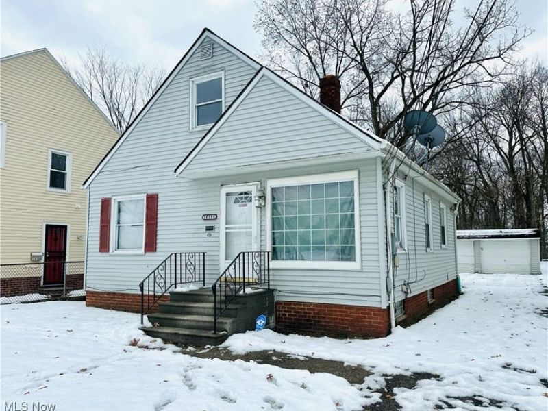 14100 Saybrook Avenue, Cleveland, OH 44105 Photo 1