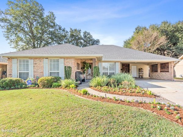 422 Broadmoor Boulevard, Lafayette, LA 70503