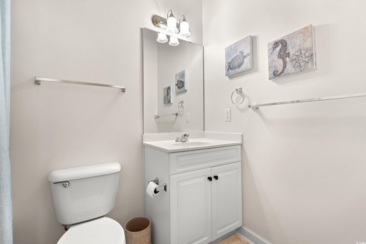 604 Heathrow Dr. Photo 18