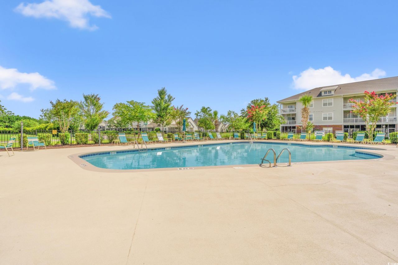 604 Heathrow Dr. Photo 23