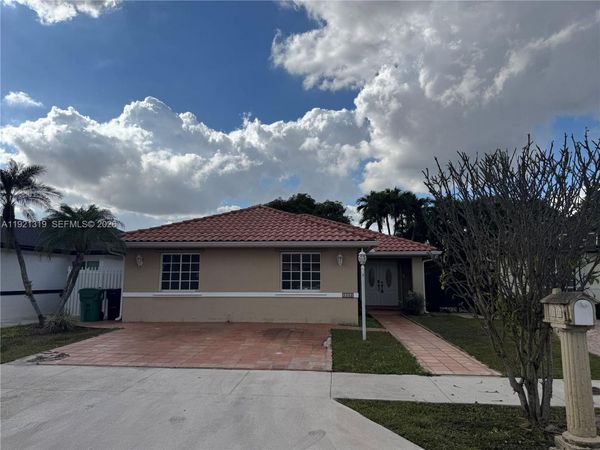 5332 SW 142nd Pl, Miami, FL 33175