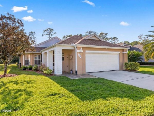 205 Glenbriar Circle, Daytona Beach, FL 32114