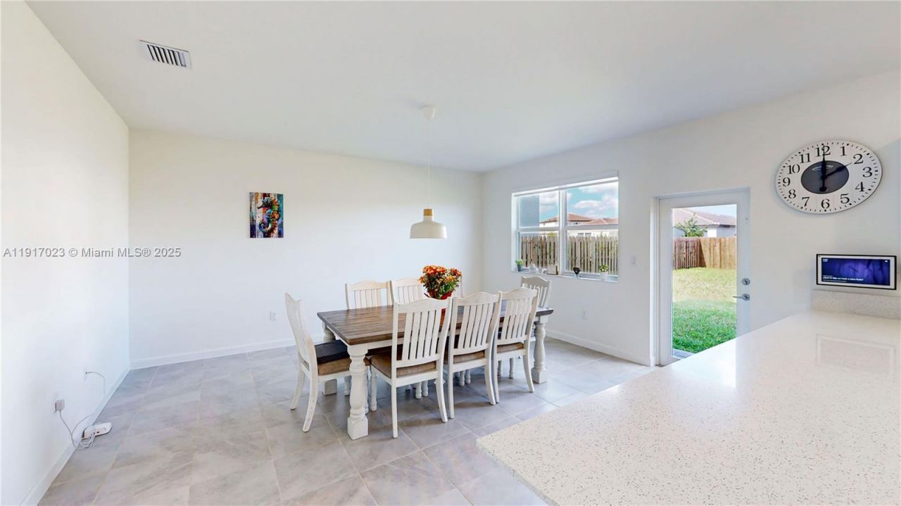 2333 SE 28th Ct, Homestead, FL 33035 Photo