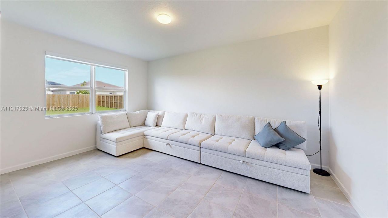 2333 SE 28th Ct, Homestead, FL 33035 Photo