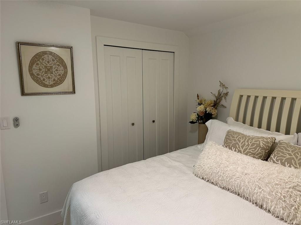 635 12th Ave S, Unit 635, Naples, FL 34102 Photo