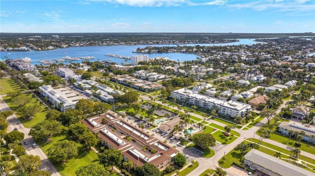 635 12th Ave S, Unit 635, Naples, FL 34102 Photo