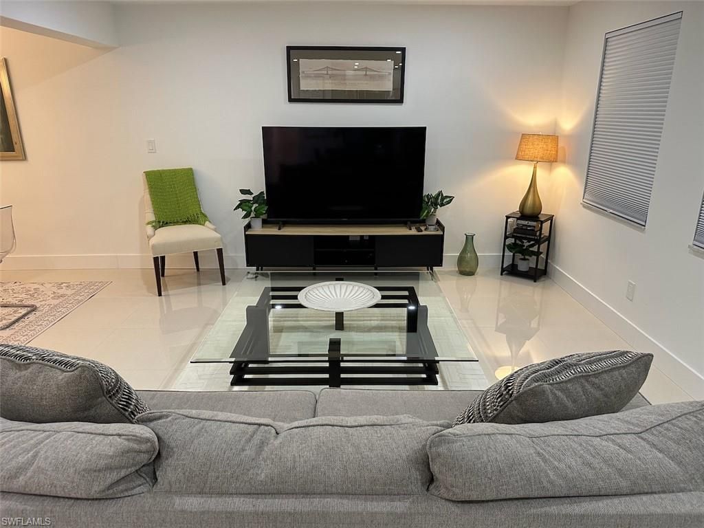 635 12th Ave S, Unit 635, Naples, FL 34102 Photo